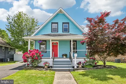 56 W Broad St, Gibbstown, NJ 08027