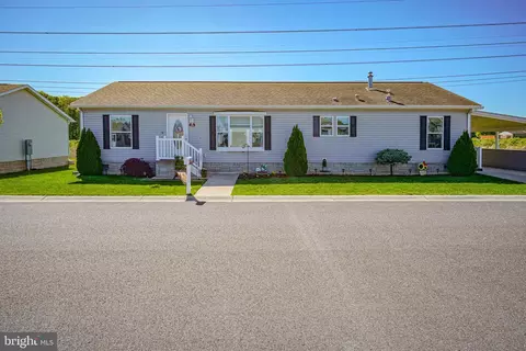 2080 Burlington Cir, Williamstown, NJ 08094