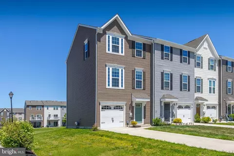 201 Dalton Dr, Swedesboro, NJ 08085