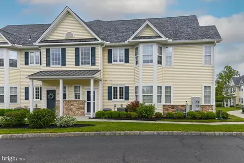66 Pelican Pl, West Deptford, NJ 08086