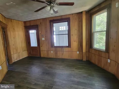 Living - 19 Euclid Ave, Pitman, NJ 08071 photo 2 of 5