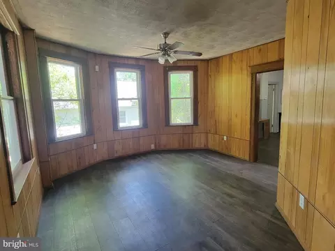 Living - 19 Euclid Ave, Pitman, NJ 08071 photo 3 of 5