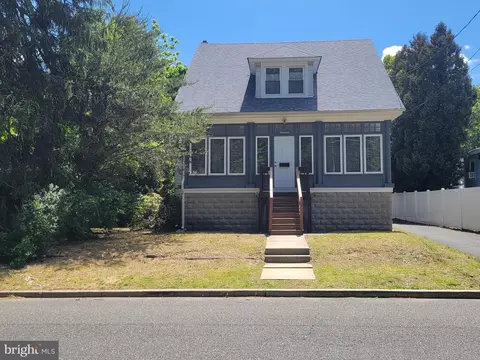 19 Euclid Ave, Pitman, NJ 08071