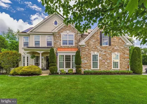 312 Bon Air Dr, Williamstown, NJ 08094