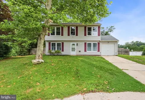 528 Denise Ct, Williamstown, NJ 08094