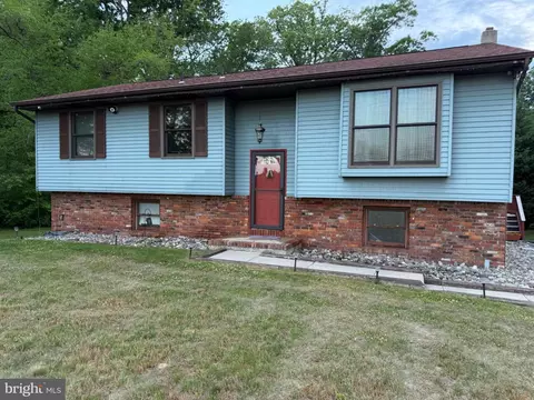565 Central Ave, Franklinville, NJ 08322