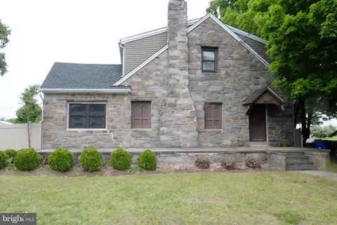 930 N Delsea Dr, Clayton, NJ 08312