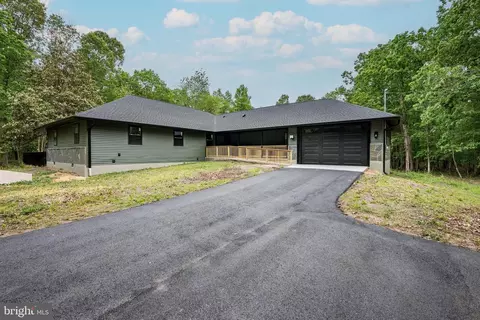 2429 Sunnyhill Ave, Williamstown, NJ 08094