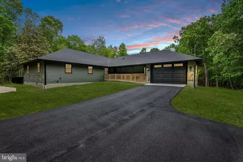 2429 Sunnyhill Ave, Williamstown, NJ 08094