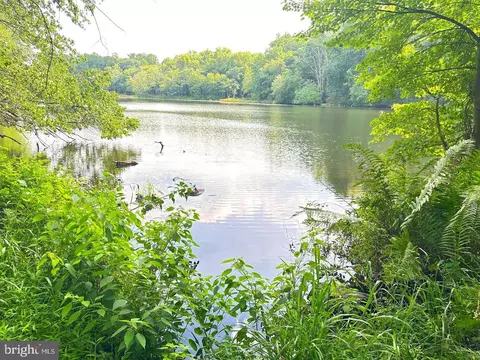 337 Ewan Rd, Mullica Hill, NJ 08062