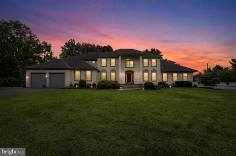 2 Talon Ct, Sewell, NJ 08080