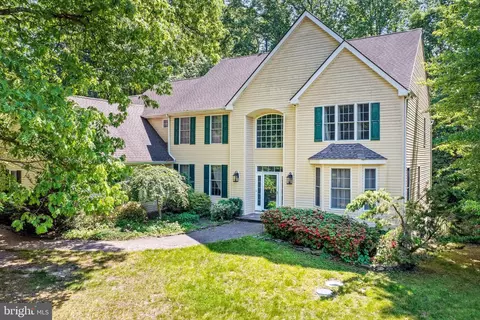 15 Hollybrook Rd, Mullica Hill, NJ 08062