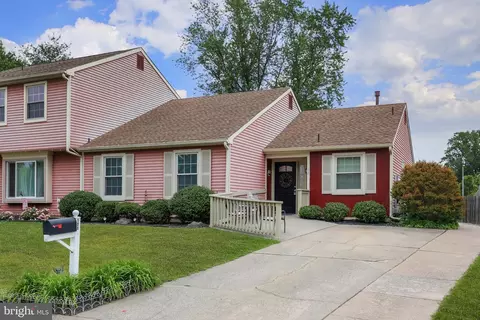 108 Fernshire Ct, Wenonah, NJ 08090