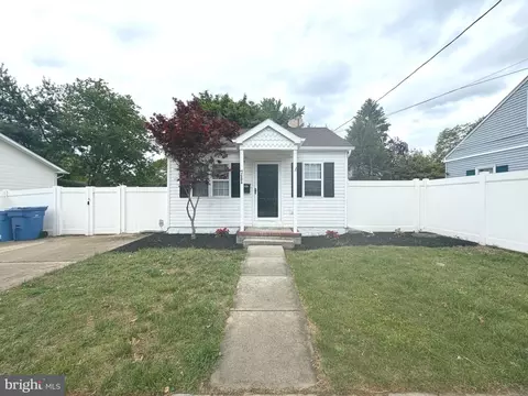 711 Asbury Ave, National Park, NJ 08063