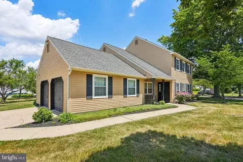 Exterior - 7 Fairmount Dr, Sicklerville, NJ 08081 photo 2 of 6