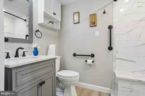Bath - 7 Fairmount Dr, Sicklerville, NJ 08081 photo 1 of 4