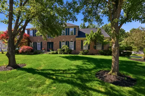2 Carrington Ct, Sewell, NJ 08080