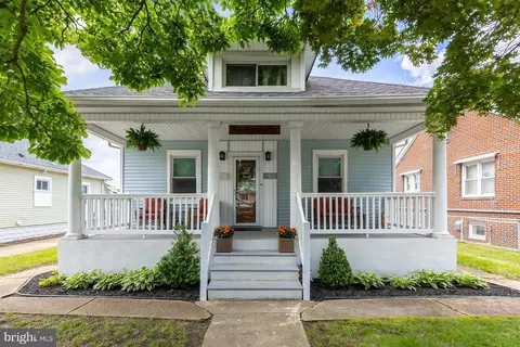 512 Beacon Ave, Paulsboro, NJ 08066