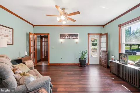 Living - 160 Pitman Ave, Pitman, NJ 08071 photo 6 of 7