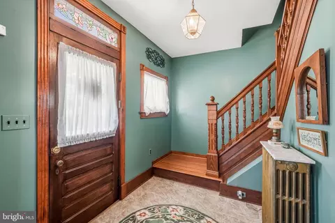 Entry Way - 160 Pitman Ave, Pitman, NJ 08071 photo 1 of 10