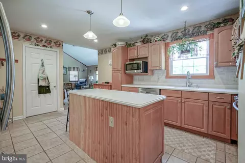 Kitchen - 156 E Wolfert Station Rd, Mickleton, NJ 08056 photo 3 of 3