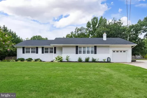 34 Glen Echo Ave, Swedesboro, NJ 08085