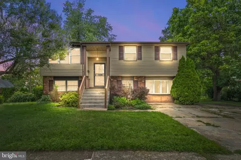 449 2nd St, Woodbury Heights, NJ 08097