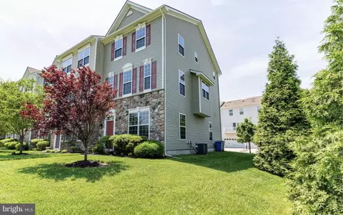 460 Aura Rd, Glassboro, NJ 08028