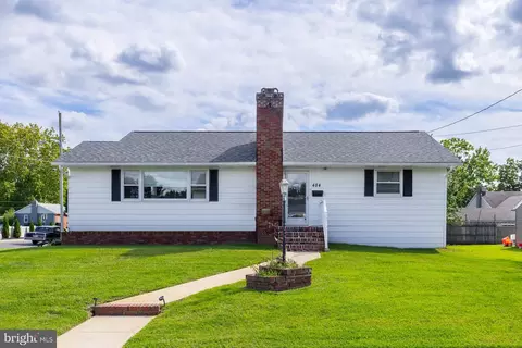 484 Brady Ave, Gibbstown, NJ 08027