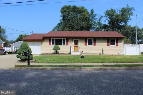 197 Bergen Ave, West Deptford, NJ 08086
