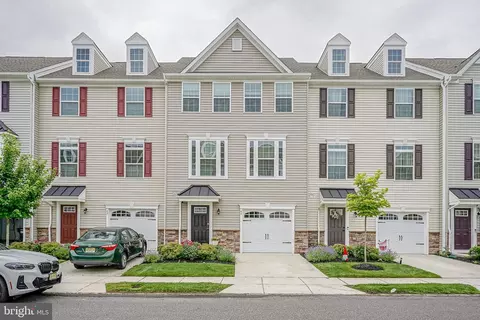 44 Sparrow Cir, Sewell, NJ 08080