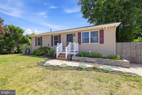 871 Trenton Ave, Sewell, NJ 08080