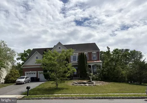 908 Mannington Dr, Williamstown, NJ 08094