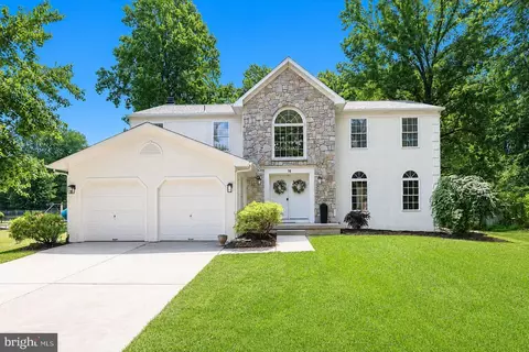 16 Armitage Ct, Sewell, NJ 08080
