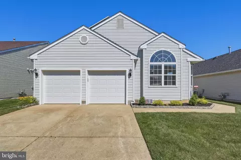529 Key West Dr, Williamstown, NJ 08094