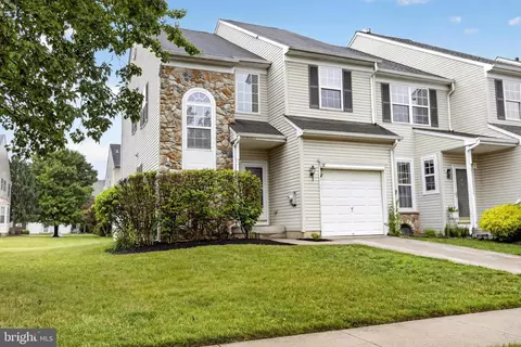 116 Beacon Dr, Woodbury, NJ 08096