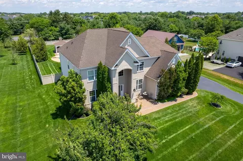 301 Long Meadow Dr, Mullica Hill, NJ 08062