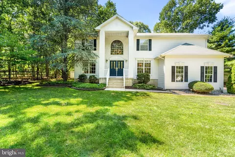 37 Jones Ln, Sicklerville, NJ 08081