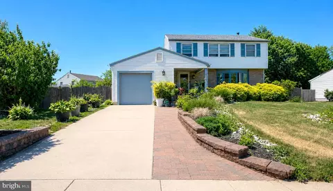 24 Castor Ct, Blackwood, NJ 08012