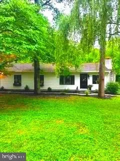 321 Tomlin Station Rd, Mullica Hill, NJ 08062