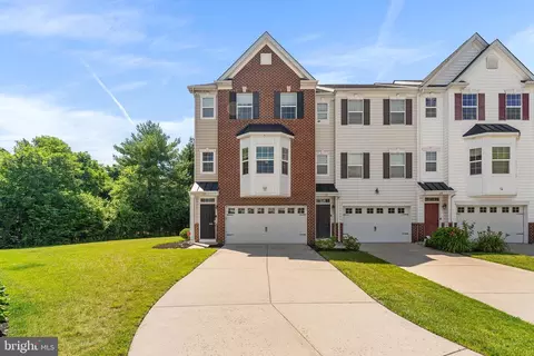 135 Winterberry Way, Woodbury, NJ 08096