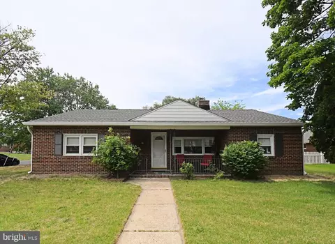 21 Chester Ave, Gibbstown, NJ 08027