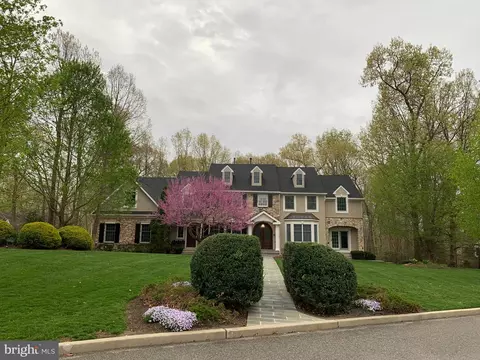 24 Winding Way, Mullica Hill, NJ 08062