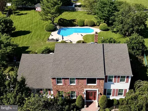 24 Jamie Dr, Sewell, NJ 08080