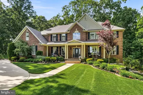 25 Fox Tail Ct, Sewell, NJ 08080
