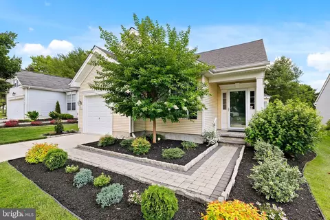 29 Mansion Dr, Swedesboro, NJ 08085