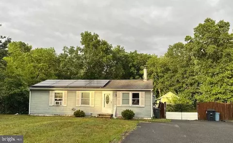 1662 Victory Ave, Williamstown, NJ 08094