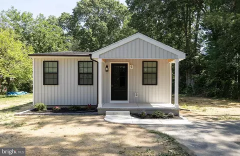 728 Prince Ave, Williamstown, NJ 08094