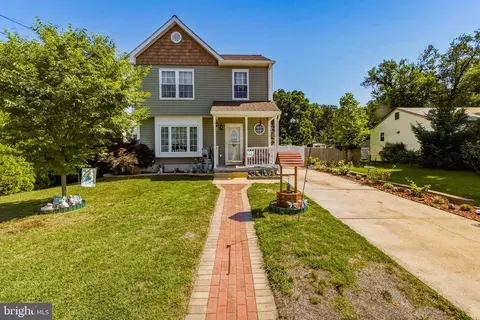 605 Woodlawn Ave, National Park, NJ 08063