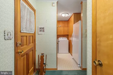 Entry Way - 112 Monroe Ave, Pitman, NJ 08071 photo 4 of 4